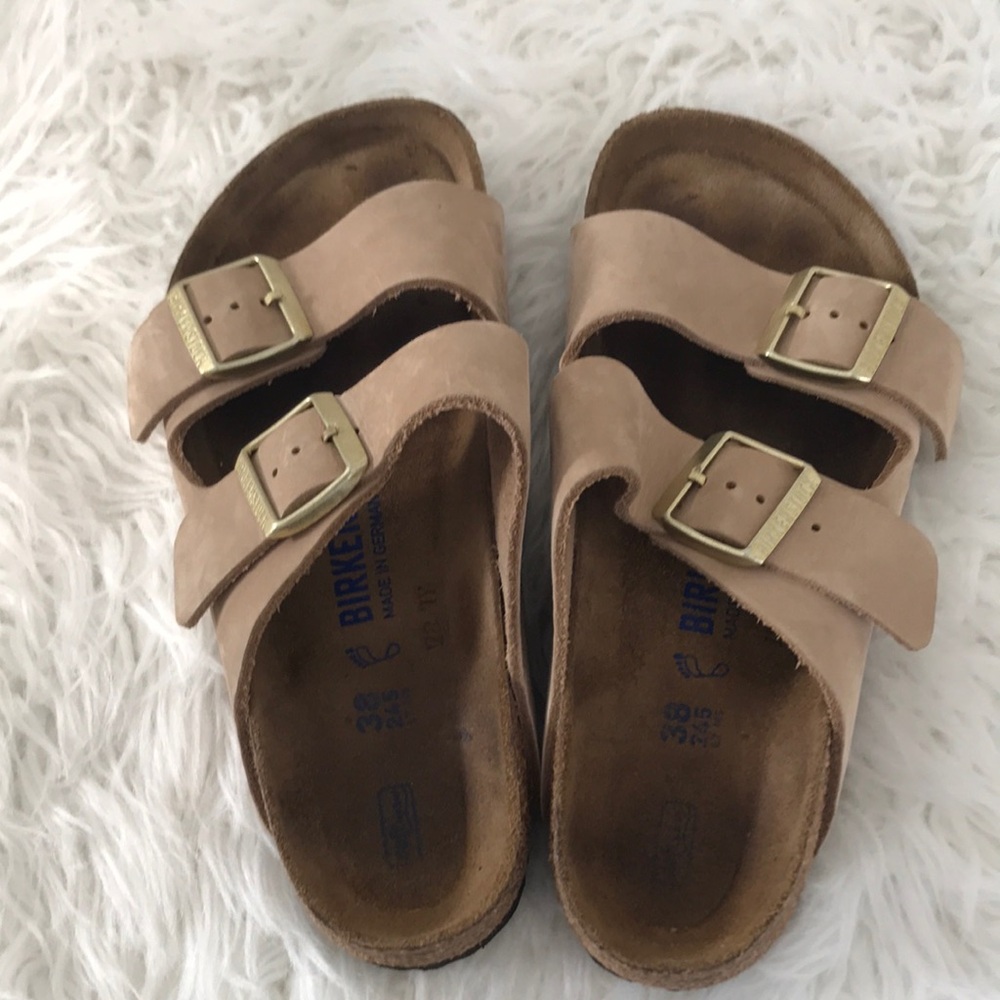 Women's Arizona Big Buckle Slide Sandals in Sandcastle Nubuck and Gold size 38